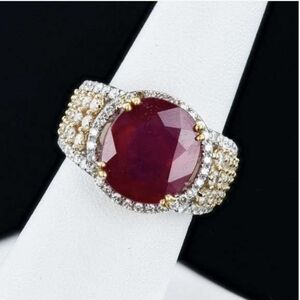 Elegant Red Gemstone and Diamond Ring